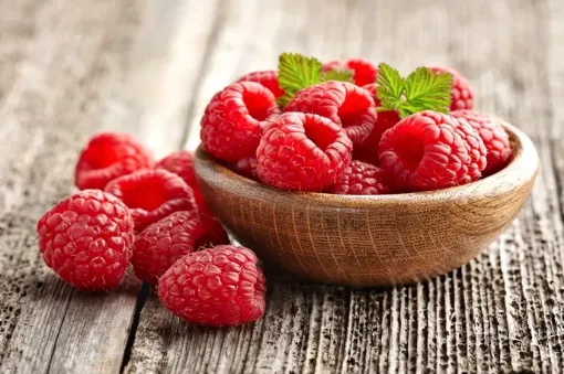 Ravifruit Frambuesa Entera Congelada IQF — fruta congelada individual para pastelería y restauración