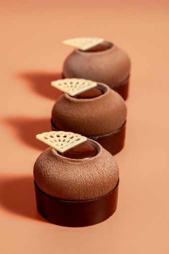 Dobla Surtido Mini Abanico Blanco — decoración de chocolate blanco para pastelería nupcial